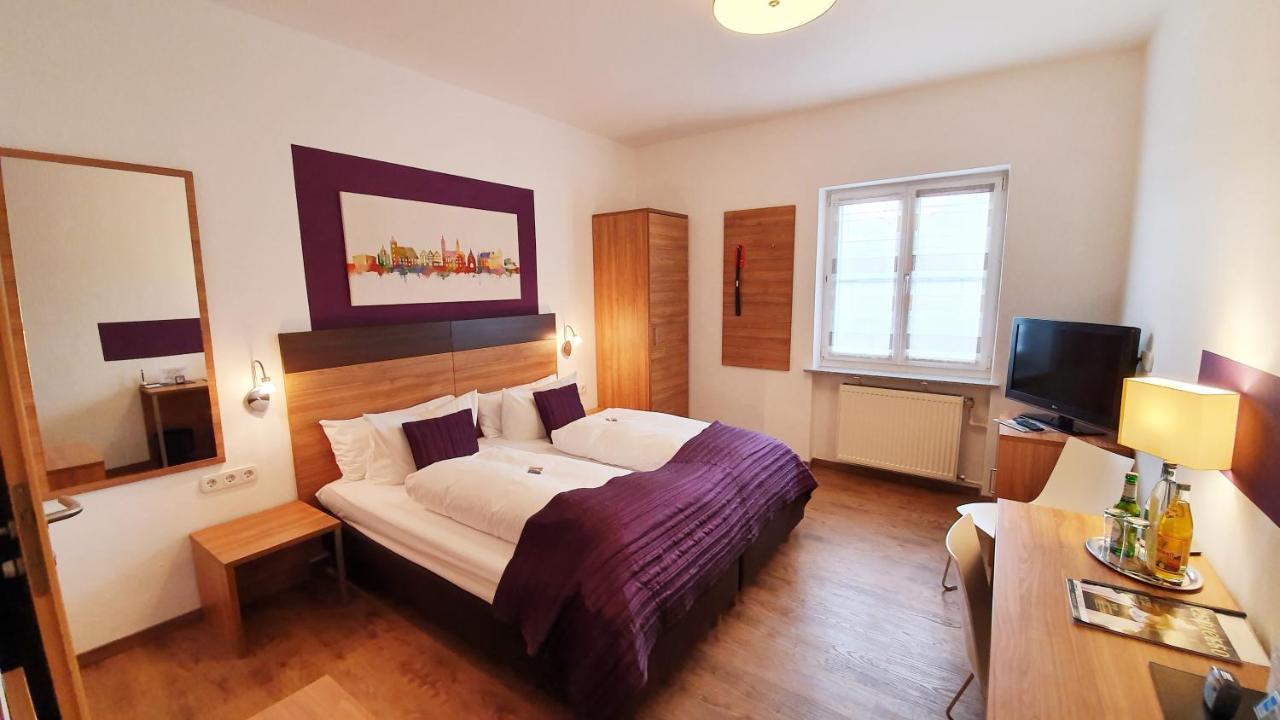 Hotel Hecht Garni Ингольштадт Экстерьер фото